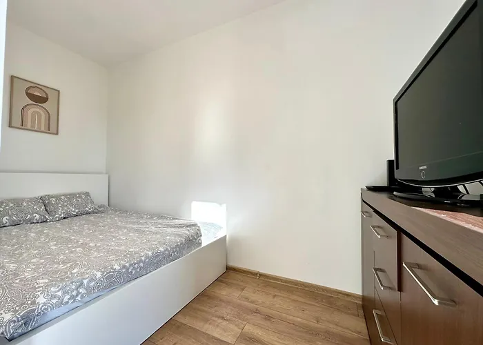 Mieszkanie Z Ogrodem & Parking *