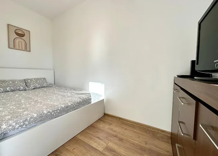 Appartement Mieszkanie Z Ogrodem & Parking